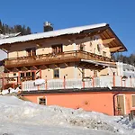 Maria's Sonnenquartier Inn *
